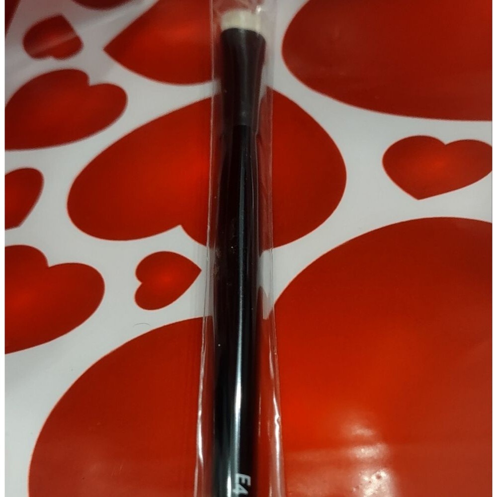 NEW WAYNE GOSS First Edition e4 Brush